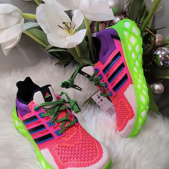 adidas Ultraboost Web DNA Women shoes brand new - Picture 5 of 9